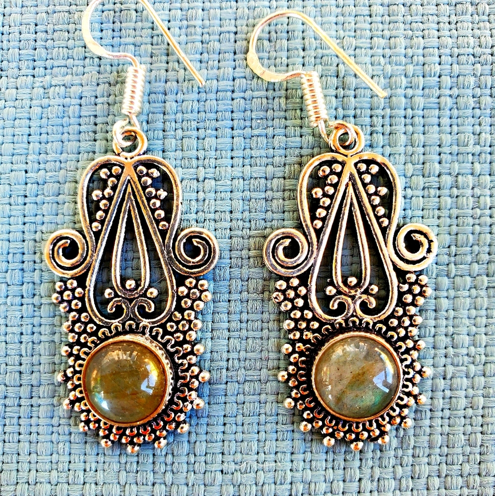 New Labradorite Silver Earrings.